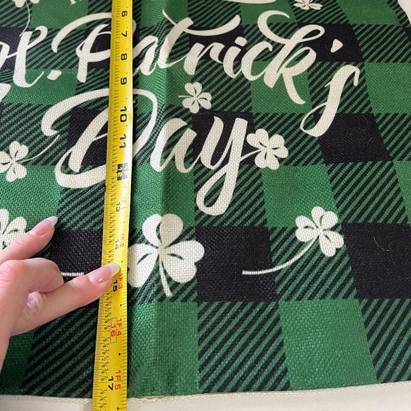 New St Patricks Day  Pillow Cover, NEW Green Buffalo plaid Shamrock Decor St pat - Picture 2 of 3